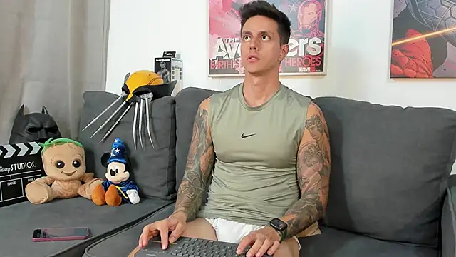 Snapshot of JeanBroc chatting on July 5, 6:26 pm JeanBroc online show from July 5, 6:26 pm