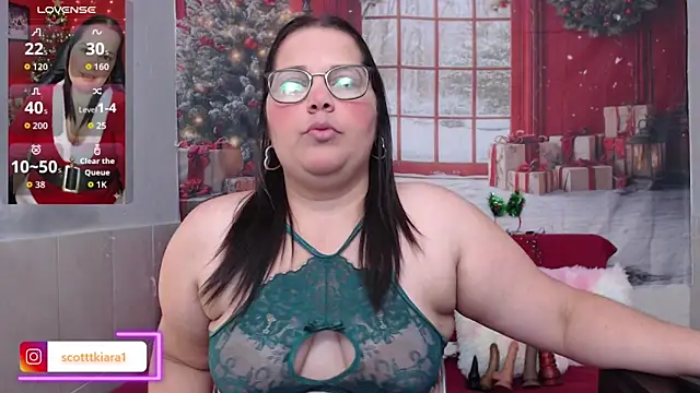 Snapshot of kiara_scottt chatting on December 4, 9:08 am kiara scottt online show from December 4, 9:08 am