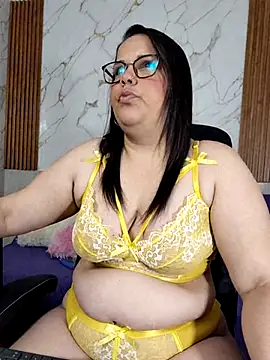 kiara scottt online show from March 20, 8:26 am