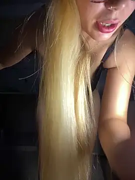 PEACHY439 online show from February 13, 6:02 am