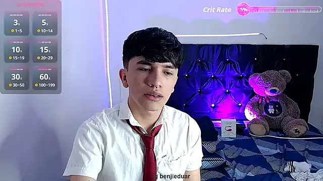 Snapshot of benji_hoter chatting on October 28, 4:17 pm benji hoter online show from October 28, 4:17 pm