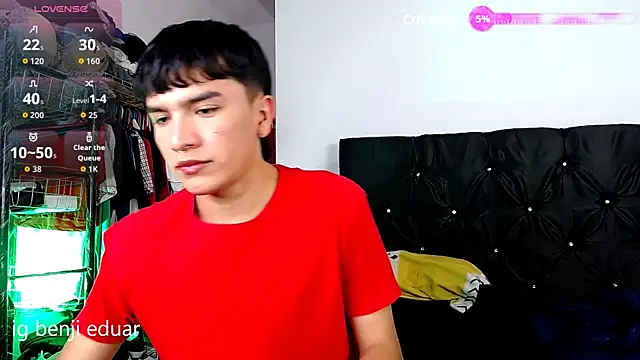 Snapshot of benji_hoter chatting on June 13, 7:12 pm benji hoter online show from June 13, 7:12 pm