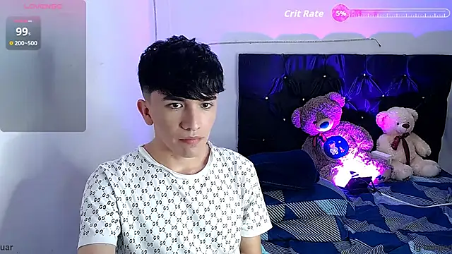 Snapshot of benji_hoter chatting on October 23, 6:28 pm benji hoter online show from October 23, 6:28 pm