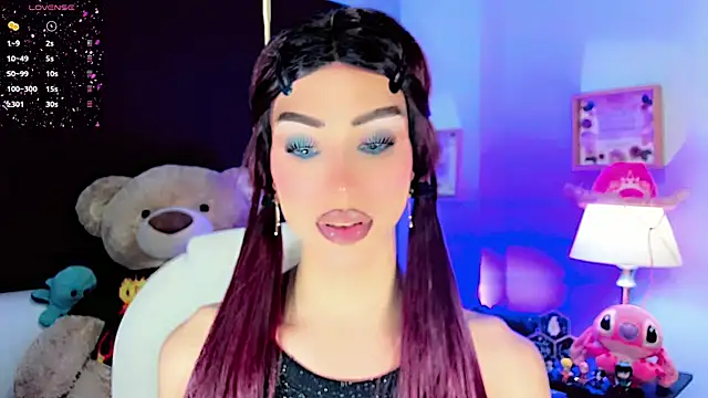 Snapshot of dollswit01 chatting on February 7, 11:24 pm dollswit01 online show from February 7, 11:24 pm