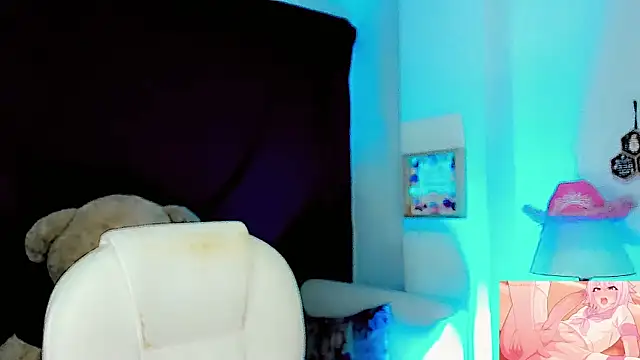 Snapshot of dollswit01 chatting on March 19, 1:54 am dollswit01 online show from March 19, 1:54 am