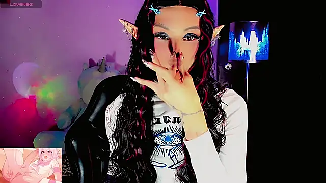 dollswit01 online show from April 1, 2:46 am