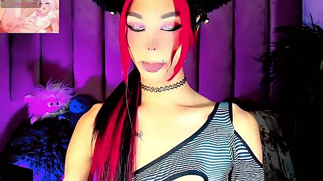 Snapshot of dollswit01 chatting on October 10, 11:16 pm dollswit01 online show from October 10, 11:16 pm