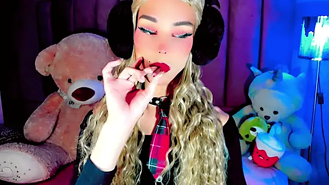 dollswit01 online show from January 17, 3:48 pm