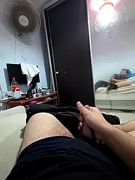 Chneor28 online show from April 19, 3:40 am