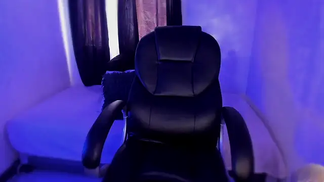 Snapshot of isabelithaa chatting on November 10, 4:12 pm isabelithaa online show from November 10, 4:12 pm