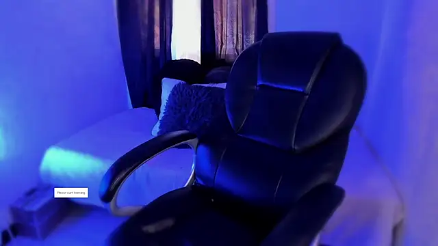 Snapshot of isabelithaa chatting on December 2, 2:41 pm isabelithaa online show from December 2, 2:41 pm