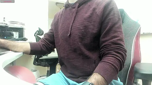 Snapshot of bear_russian_hunk chatting on October 9, 1:22 pm bear russian hunk online show from October 9, 1:22 pm