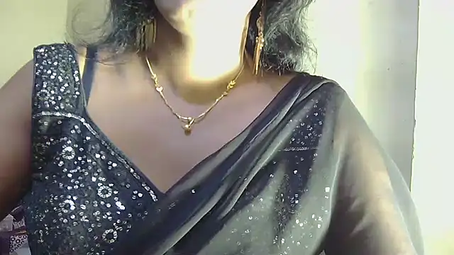 Lovely12streaming online show from April 7, 6:21 pm