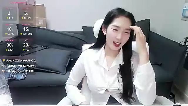 Snapshot of meow_S2 chatting on February 13, 10:23 am meow S2 online show from February 13, 10:23 am