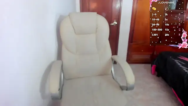 Snapshot of Maavca_ chatting on November 13, 7:51 pm Maavca online show from November 13, 7:51 pm