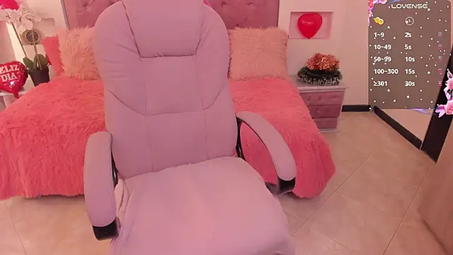 Maavca  online show from February 17, 8:28 pm