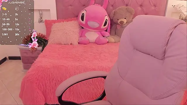 Maavca  online show from February 6, 8:16 pm