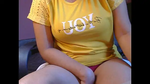 Snapshot of AngelLiza69 chatting on March 3, 3:16 am AngelLiza69 online show from March 3, 3:16 am