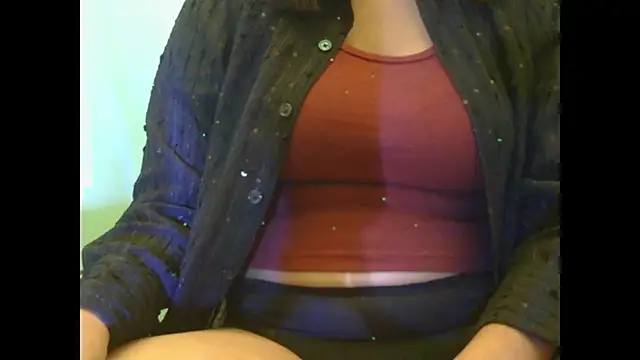 Snapshot of AngelLiza69 chatting on June 20, 2:22 pm AngelLiza69 online show from June 20, 2:22 pm