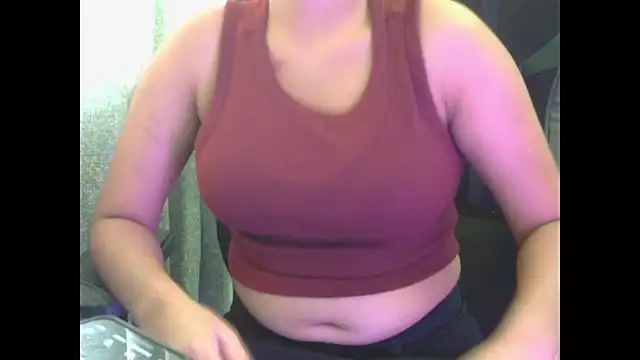Snapshot of AngelLiza69 chatting on July 3, 10:44 am AngelLiza69 online show from July 3, 10:44 am