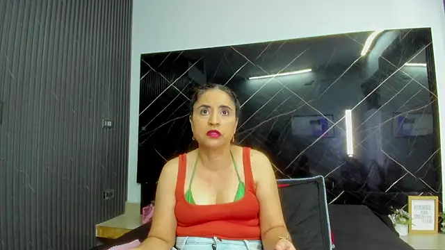 Yaya    11 online show from September 27, 4:29 am