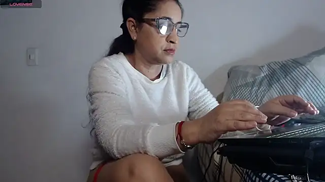 Yaya    11 online show from February 23, 9:26 pm