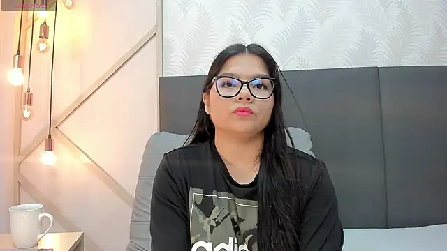 SophieHarris  online show from March 21, 6:23 pm