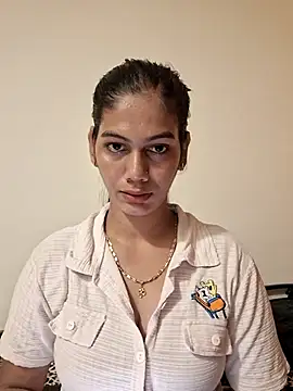 Garima G online show from April 13, 4:55 pm