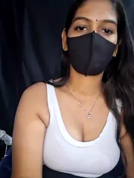 Snapshot of Garima_G chatting on January 4, 11:43 am Garima G online show from January 4, 11:43 am
