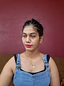 Garima G online show from February 3, 4:23 pm