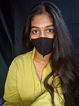 Snapshot of Garima_G chatting on December 6, 11:49 am Garima G online show from December 6, 11:49 am