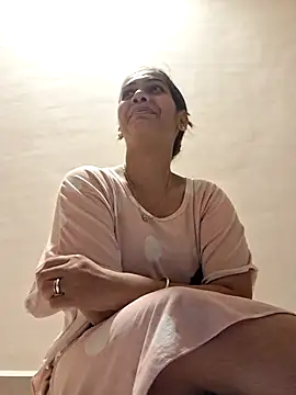 Garima G online show from February 26, 7:03 pm