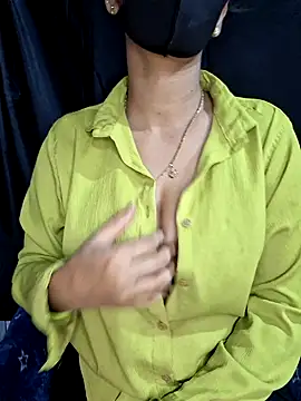 Snapshot of Garima_G chatting on December 6, 11:30 pm Garima G online show from December 6, 11:30 pm