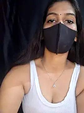Snapshot of Garima_G chatting on January 4, 8:39 am Garima G online show from January 4, 8:39 am
