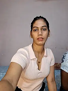 Snapshot of Garima_G chatting on September 17, 8:05 am Garima G online show from September 17, 8:05 am