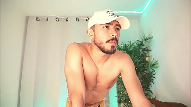 dam0n fr0st online show from March 31, 9:28 pm