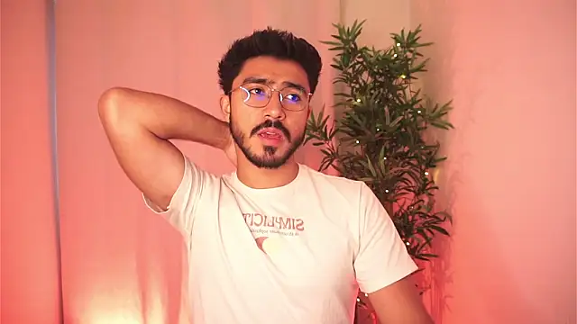 dam0n fr0st online show from December 4, 8:52 pm