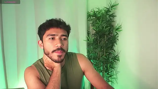 dam0n fr0st online show from April 16, 9:39 pm