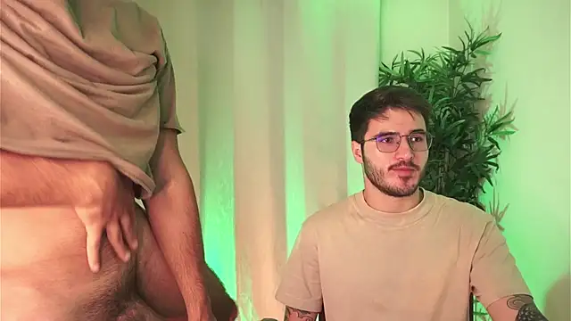 dam0n fr0st online show from April 13, 11:09 pm