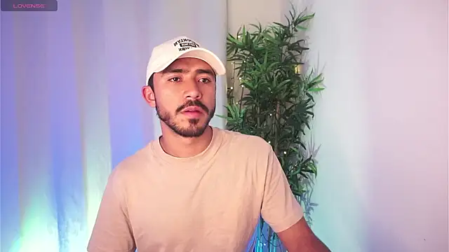 dam0n fr0st online show from April 14, 9:31 pm