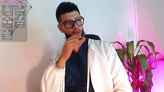 Colby brown03 online show from December 18, 7:07 pm