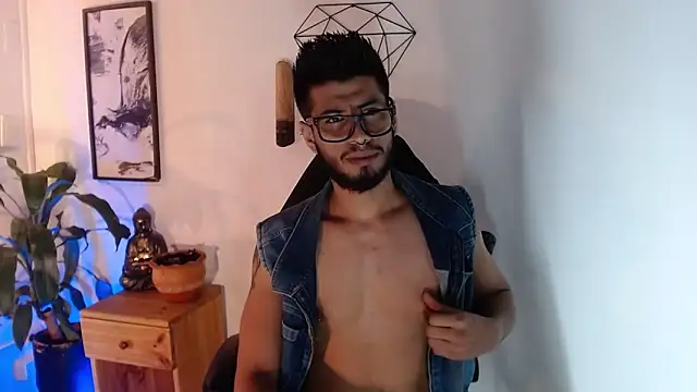 Colby brown03 online show from April 2, 10:44 am