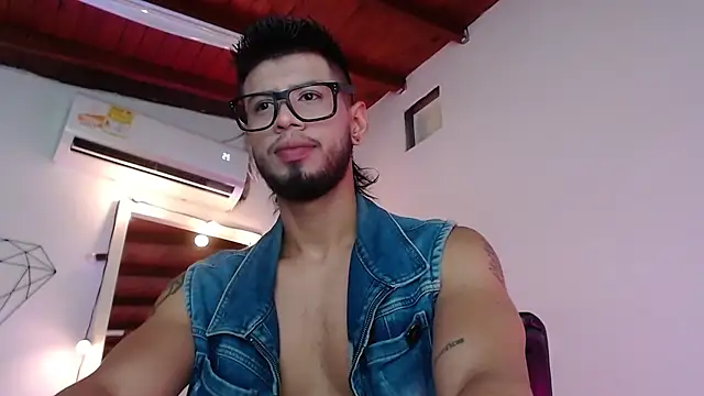 Colby brown03 online show from February 13, 7:25 pm