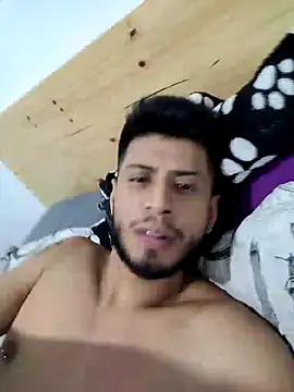 Colby brown03 online show from December 4, 7:40 am