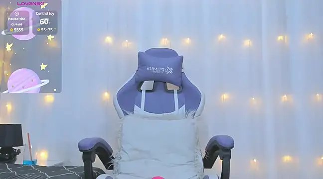 Snapshot of AnneGagner chatting on January 20, 10:04 pm AnneGagner online show from January 20, 10:04 pm