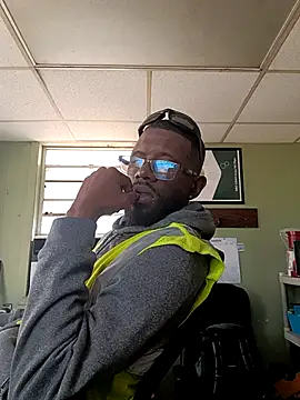 Snapshot of Txdarkmeat74 chatting on November 26, 6:19 pm Txdarkmeat74 online show from November 26, 6:19 pm