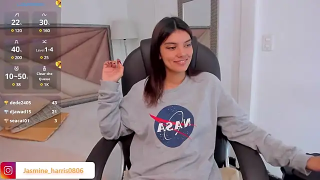 Snapshot of JasmineHarris chatting on February 5, 2:59 pm JasmineHarris online show from February 5, 2:59 pm