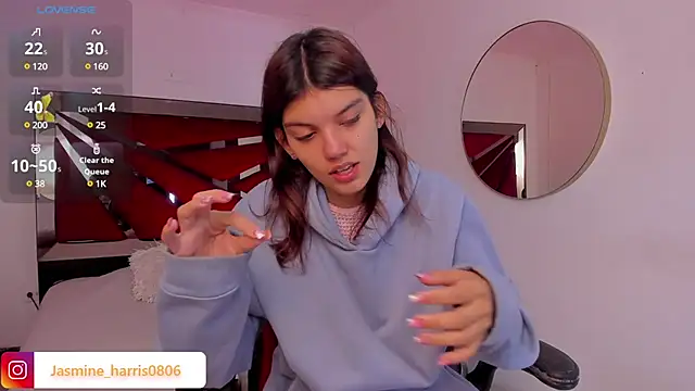 Snapshot of JasmineHarris chatting on January 30, 11:22 am JasmineHarris online show from January 30, 11:22 am