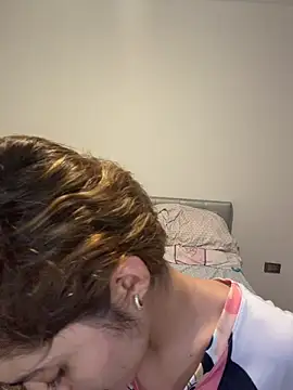 Snapshot of annieesweett chatting on June 28, 4:08 am annieesweett online show from June 28, 4:08 am