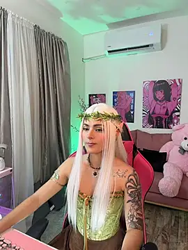 Snapshot of annieesweett chatting on June 30, 9:48 pm annieesweett online show from June 30, 9:48 pm